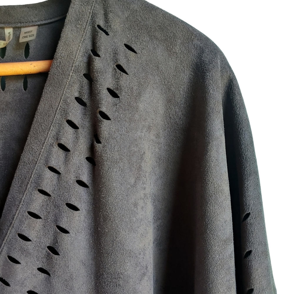 Soft Surroundings Faux Suede Laser Cut Poncho Kimono Shawl - One Size Boho Style - Picture 3 of 13